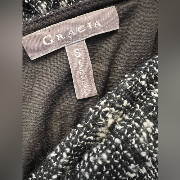 Gracia size small sweater dress with attached interesting Cowel neck/scarf - Picture 9 of 11